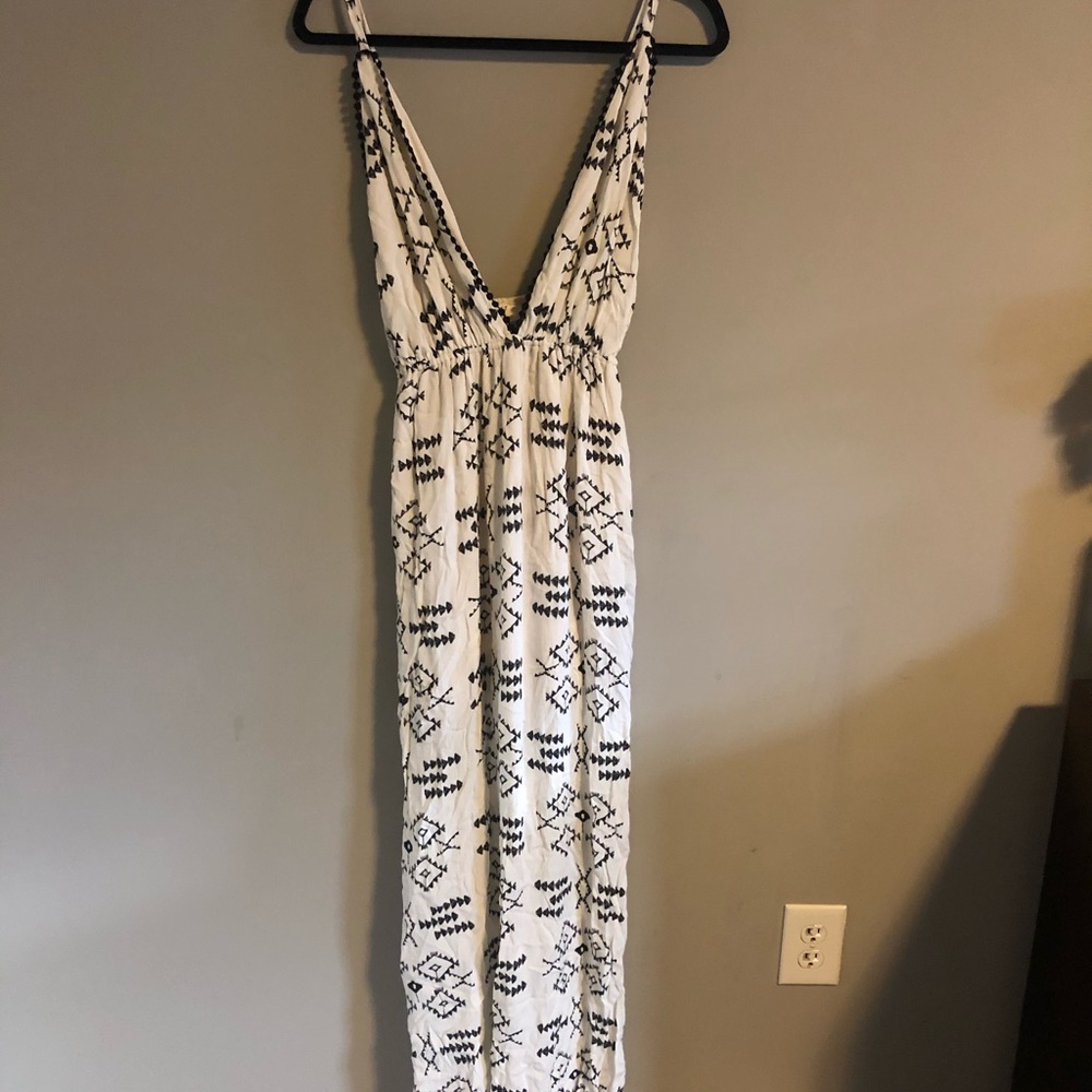 NWT- black and beige maxi dress, Deep V